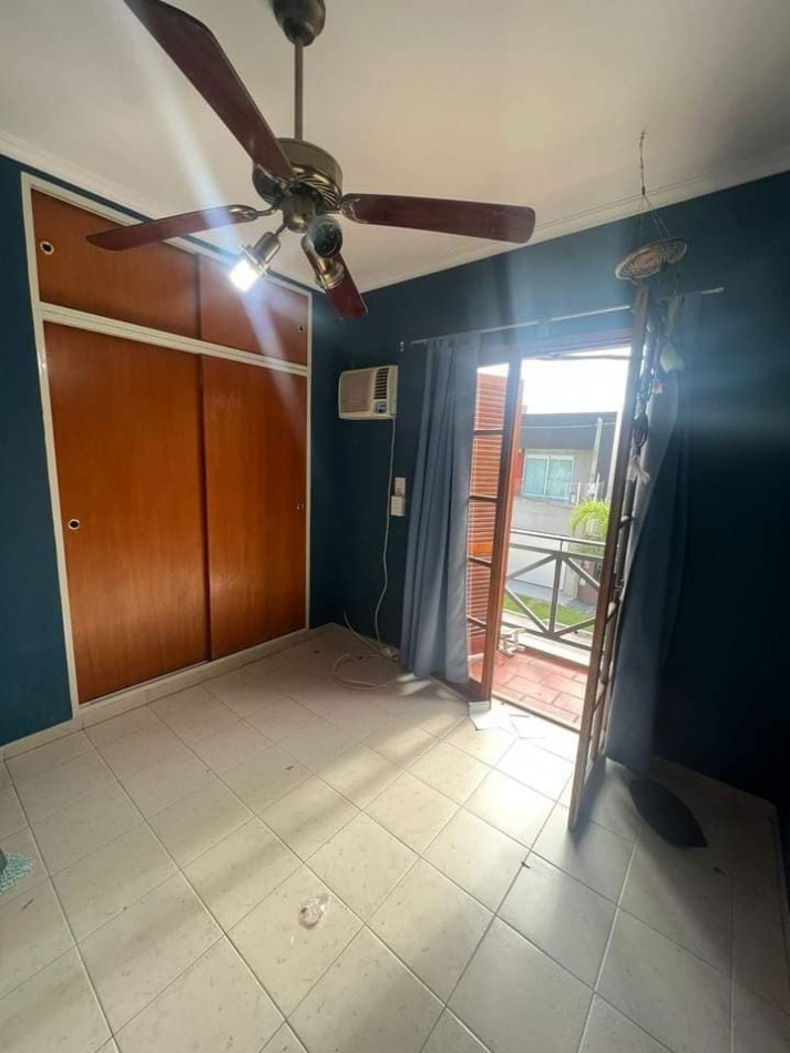 Vendo casa zona Santa Lucia/ Paracao.