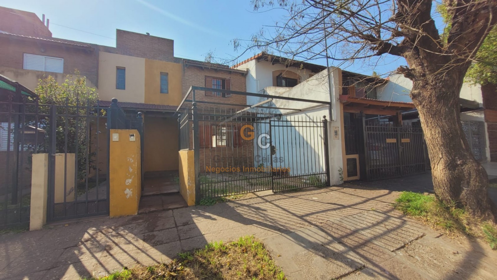 Vendo Duplex calle Ascasubi. a 150 mts de Ramirez